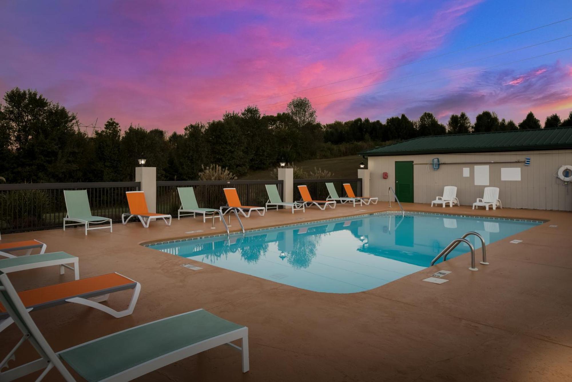 Quality Inn Dandridge Bagian luar foto